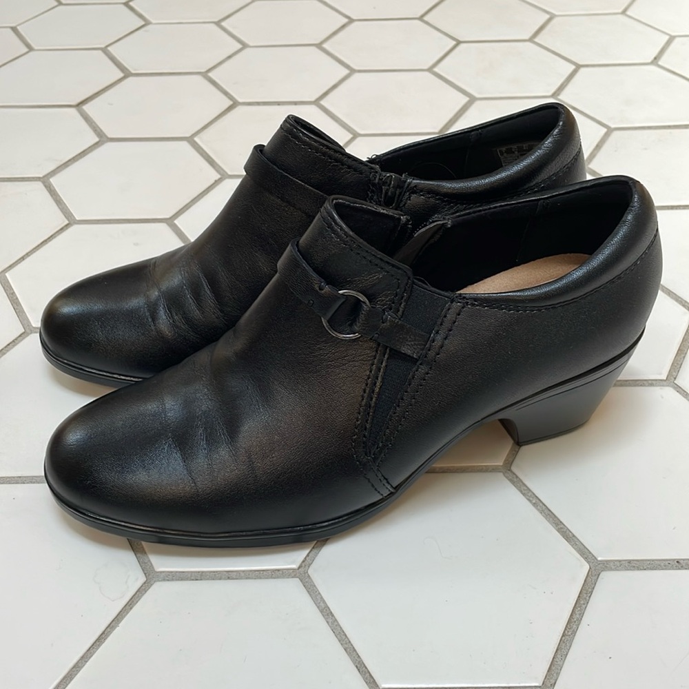 NWT Clark’s collection black leather shoe